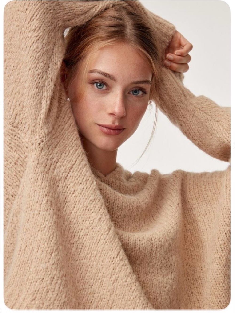 Aritzia The Group by Babaton Alpaca Wool Hooded Sweater in Tan size Medium